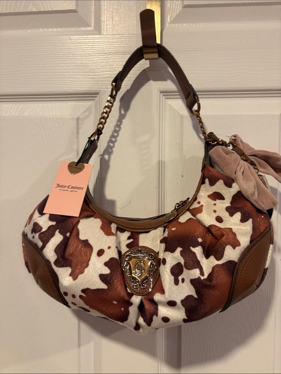 Juicy Couture Handbags - BNWT Viral Rare Juicy Couture Brown & White Cowhide Print Hobo Bag